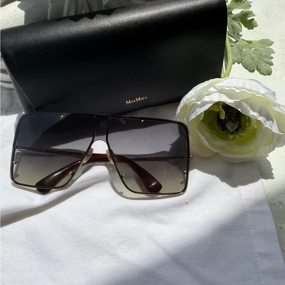 MaxMara Oversized Square Sunglasses with Gradient Lenses